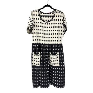 Love to Love You Black White Ikat Grid Patch Pocket Midi Dress Large
